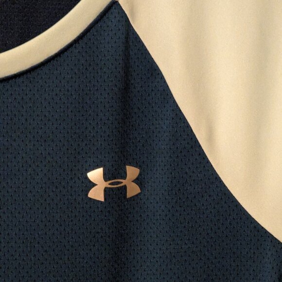 Hurley Loose Fit Heat Gear Long Sleeve Top EUC - Picture 5 of 8